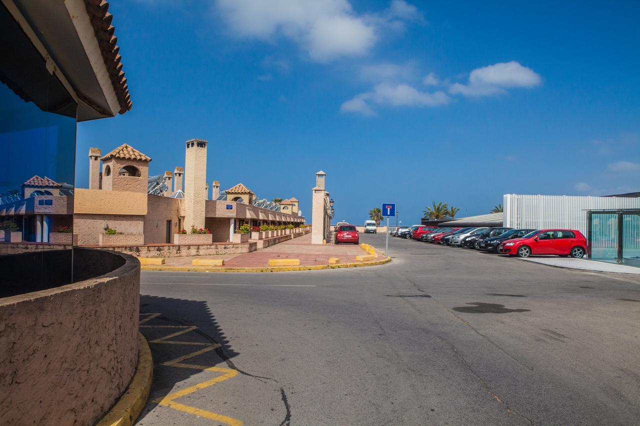 Apartamentos Turisticos Bahia Sur San Fernando Exteriör bild