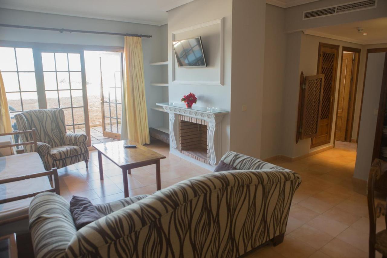 Apartamentos Turisticos Bahia Sur San Fernando Exteriör bild